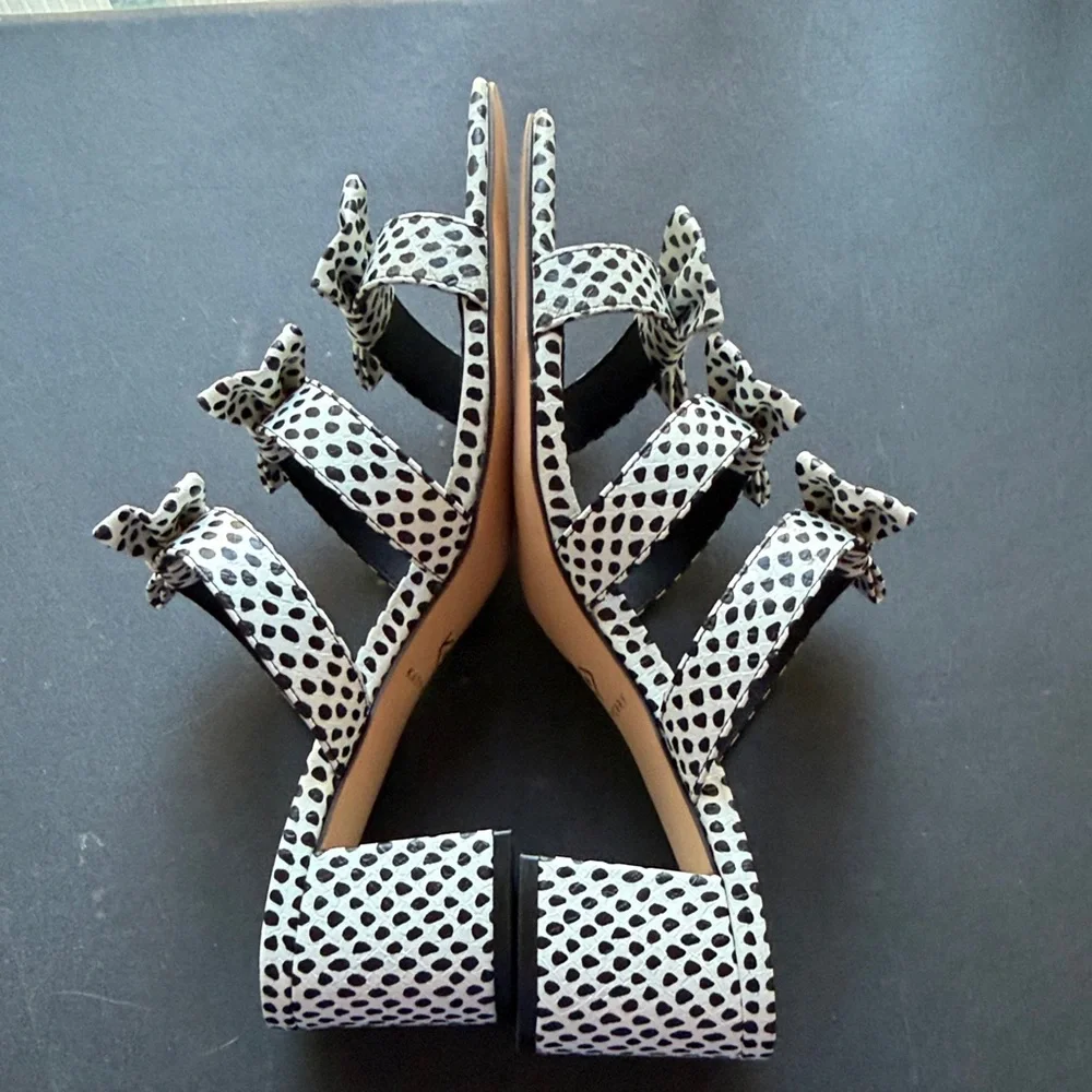 Katy Perry Collections Black and White Bow Sandals Size 9/9.5 (estimated) - Picture 4 of 6